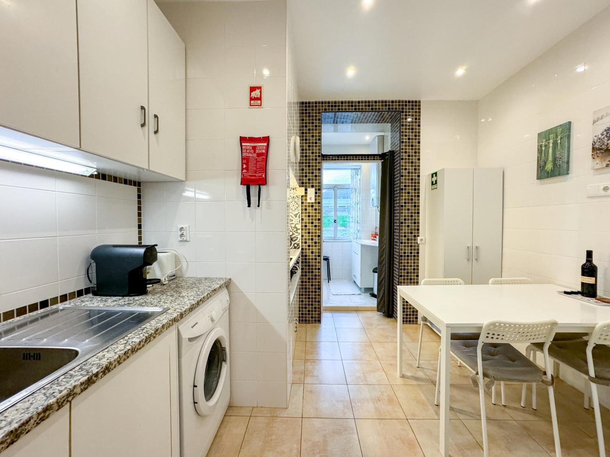 Quiet And Cozy, Easy Access To Lisbon Highlights #1880 Apartman Kültér fotó